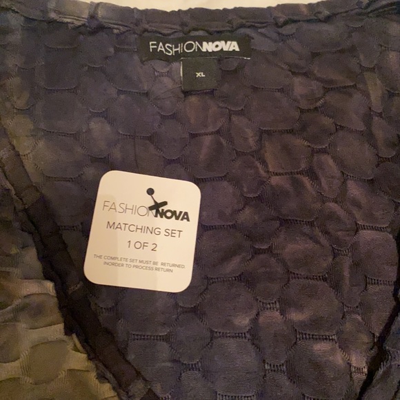 Size XL matching workout/loungewear set from Fashion Nova - Picture 3 of 7